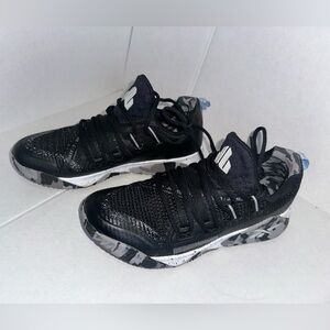 Reebok For boys or girls Black and White Sneakers size 4 1/2